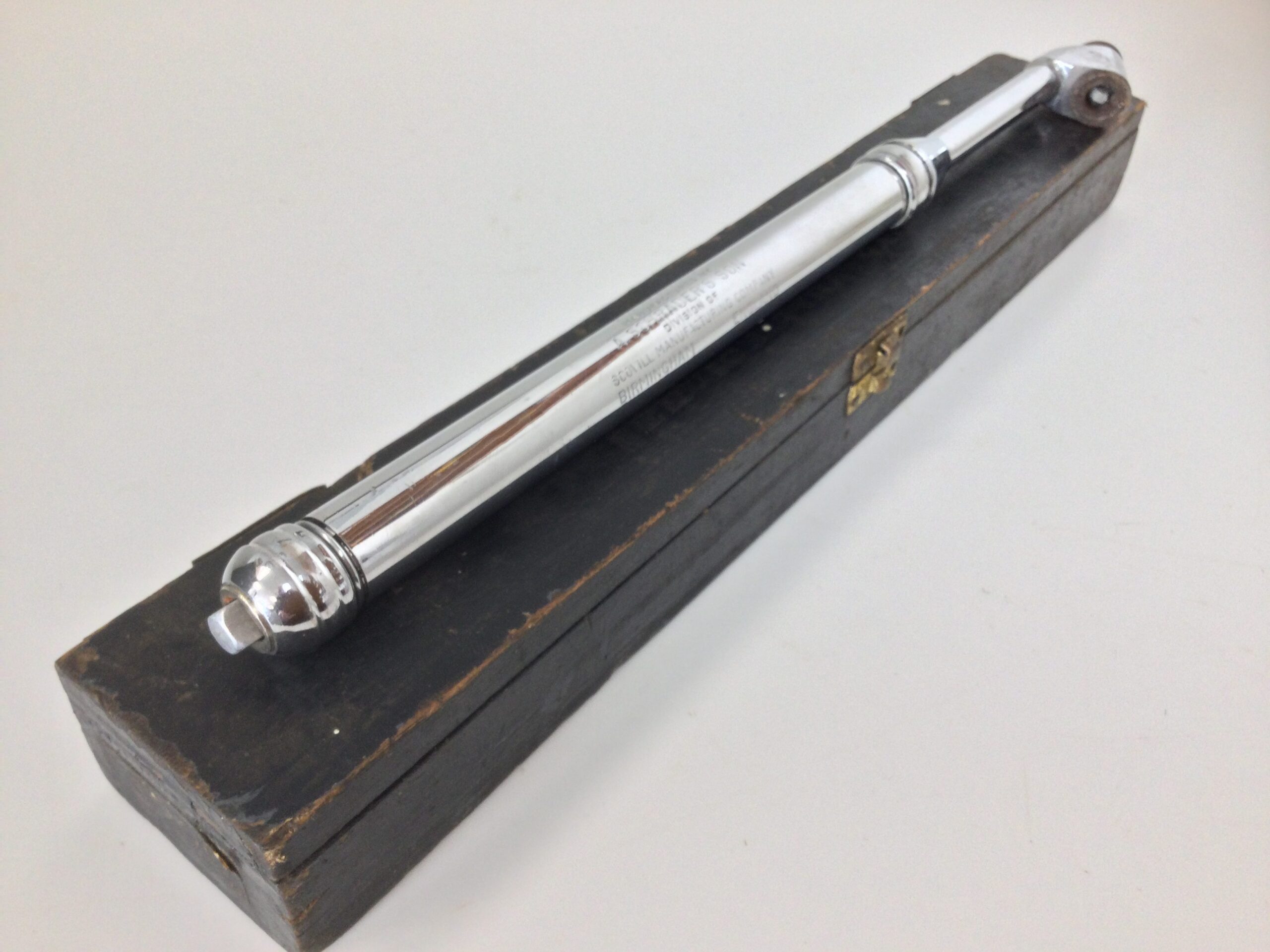 Vintage boxed SCHRADER Service Tyre Gauge. (26345) - Image 9