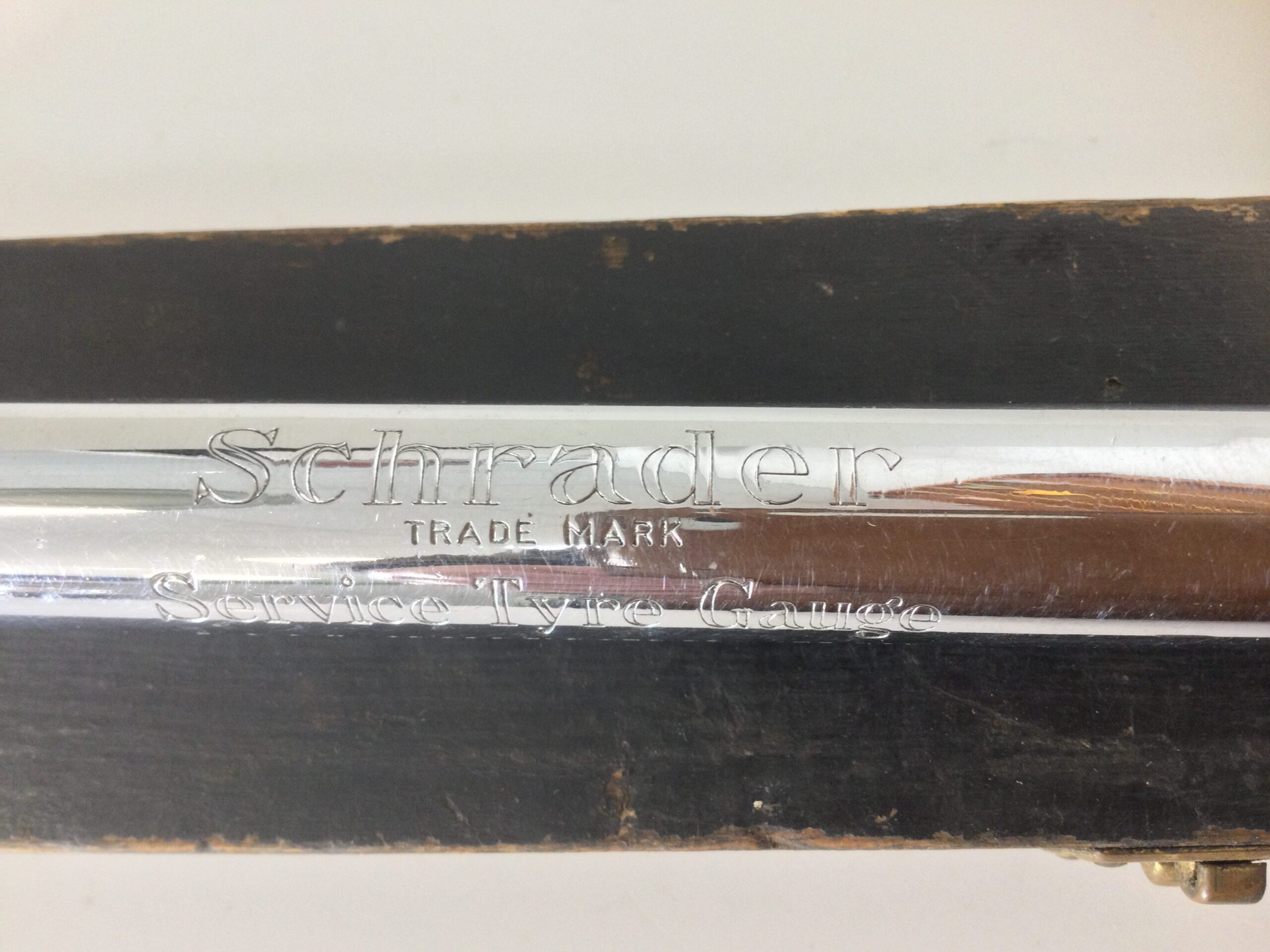 Vintage boxed SCHRADER Service Tyre Gauge. (26345) - Image 5