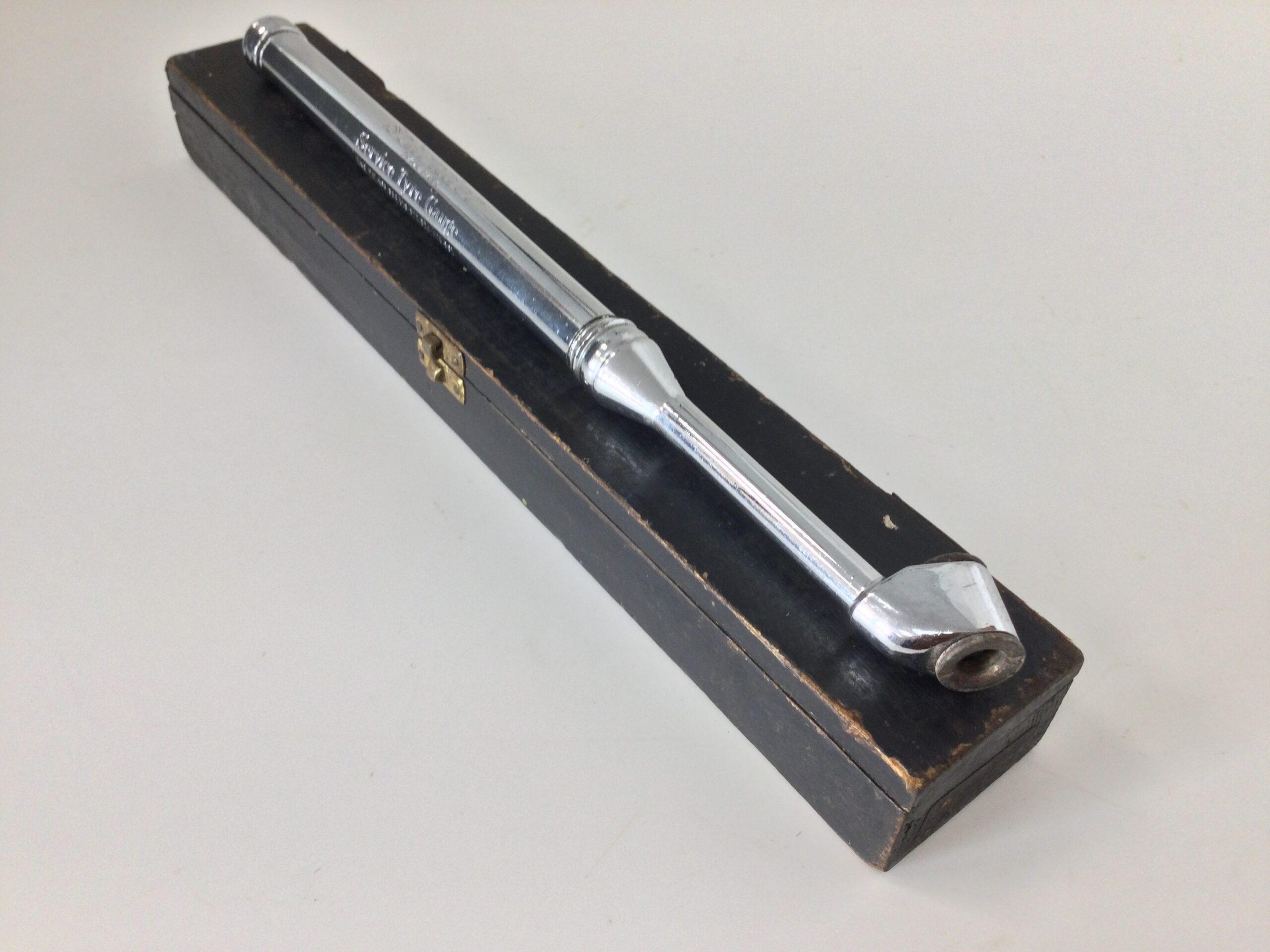 Vintage boxed SCHRADER Service Tyre Gauge. (26345) - Image 11