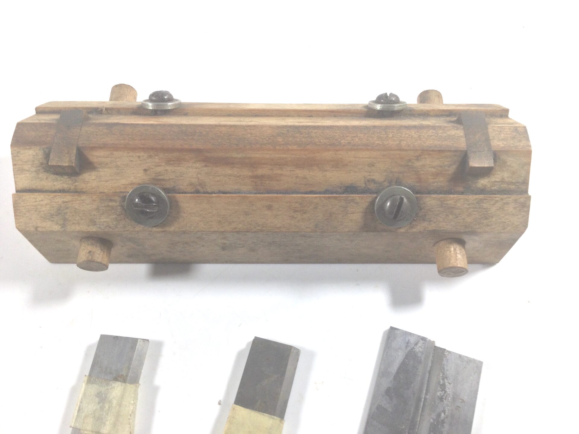 Surface Planer Blades & Sharpening Jig. (40495) - Image 4