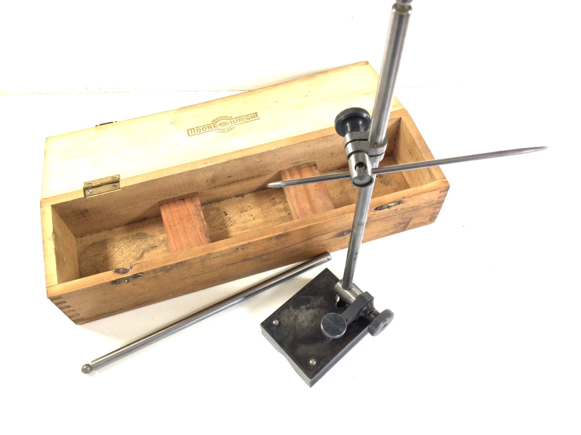 Boxed MOORE & WRIGHT #405 Surface Gauge / scribe (42284). - Image 4
