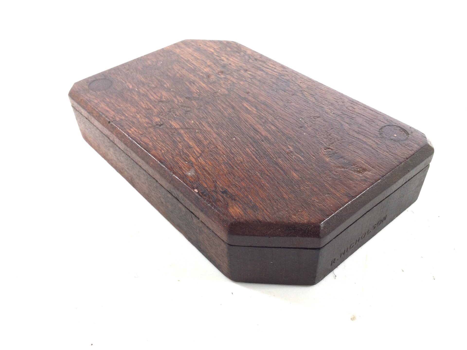 Beautifully boxed natural slip stone. (42329) - Image 2