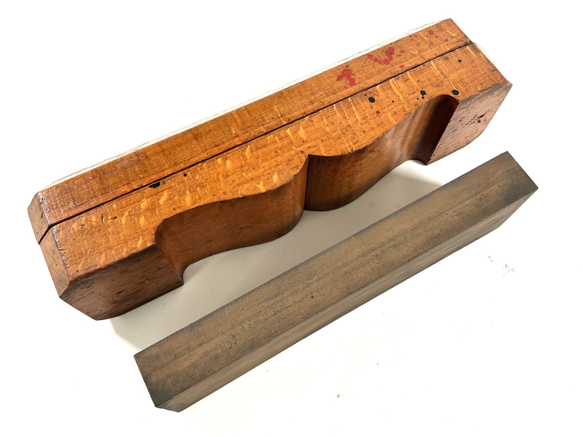 Oak wooden boxed sharpening stone. (42528) - Image 2
