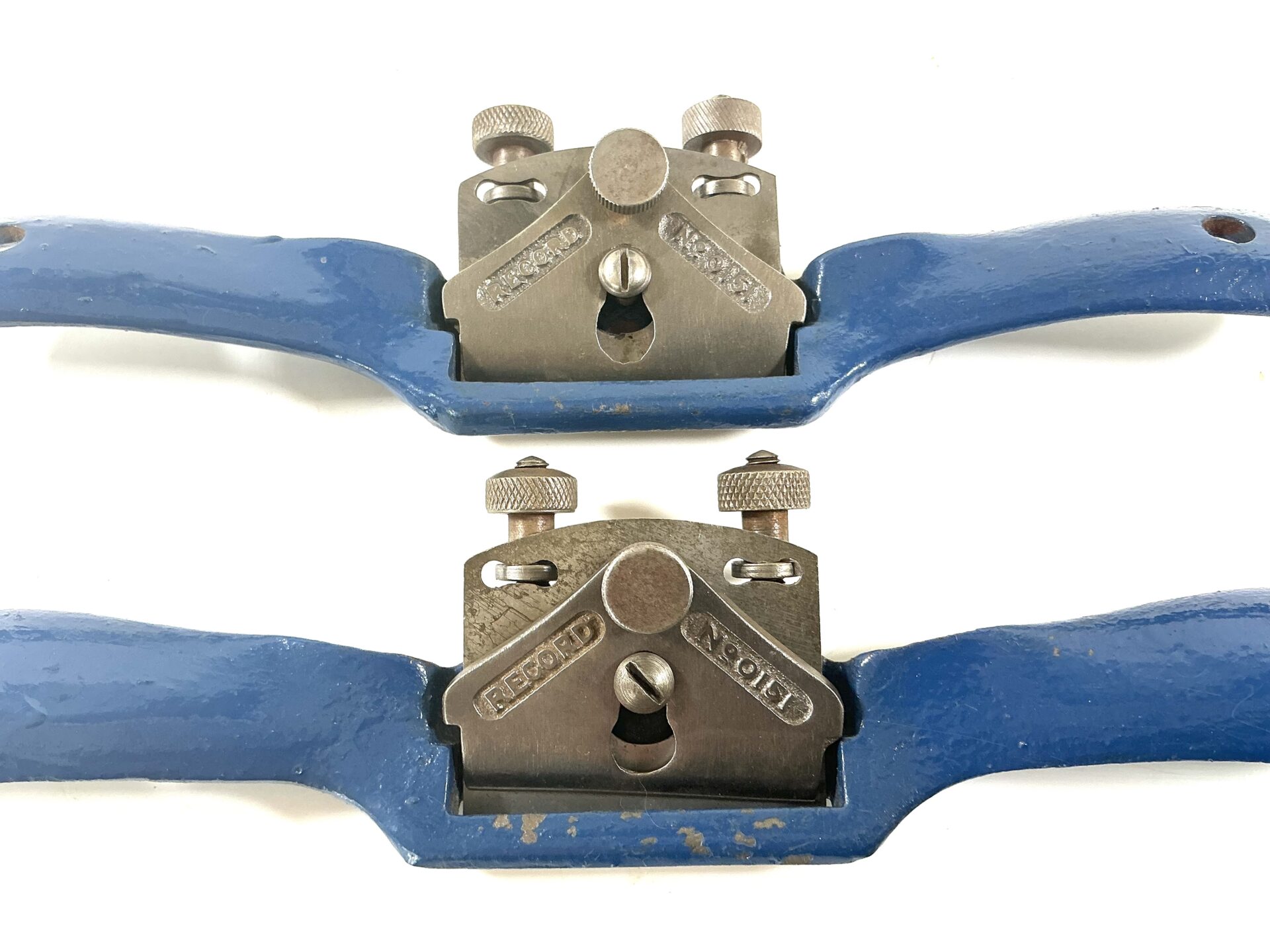 RECORD No:0151 Flat and Round sole spokeshaves. (42584) - Image 2