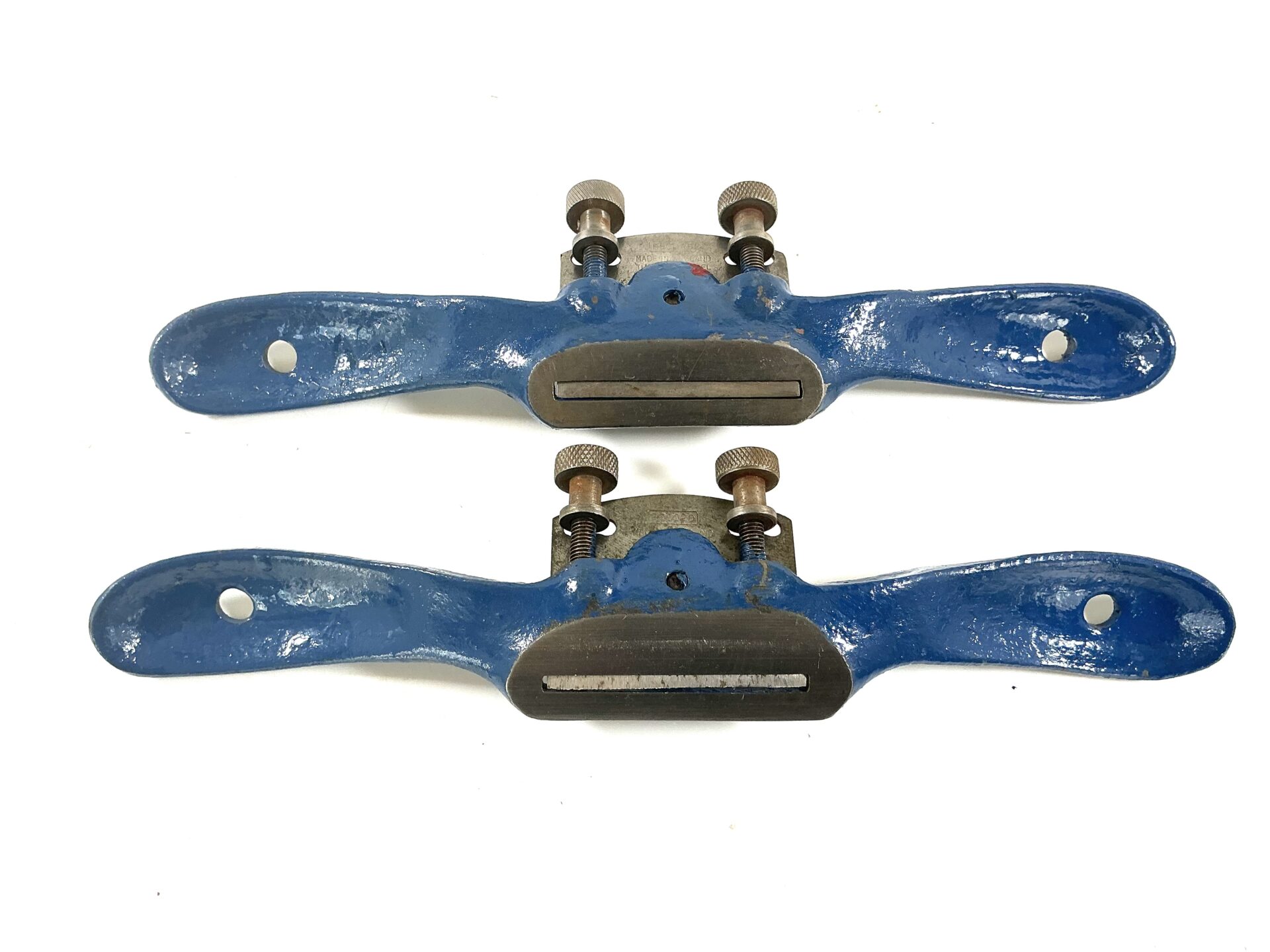 RECORD No:0151 Flat and Round sole spokeshaves. (42584) - Image 3