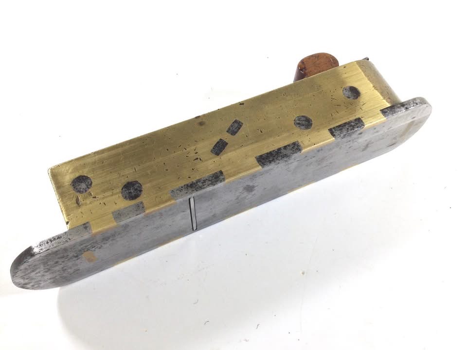 Incredible Gunmetal Dovetailed Mitre Plane by VARVILL YORK. (42952) - Image 8
