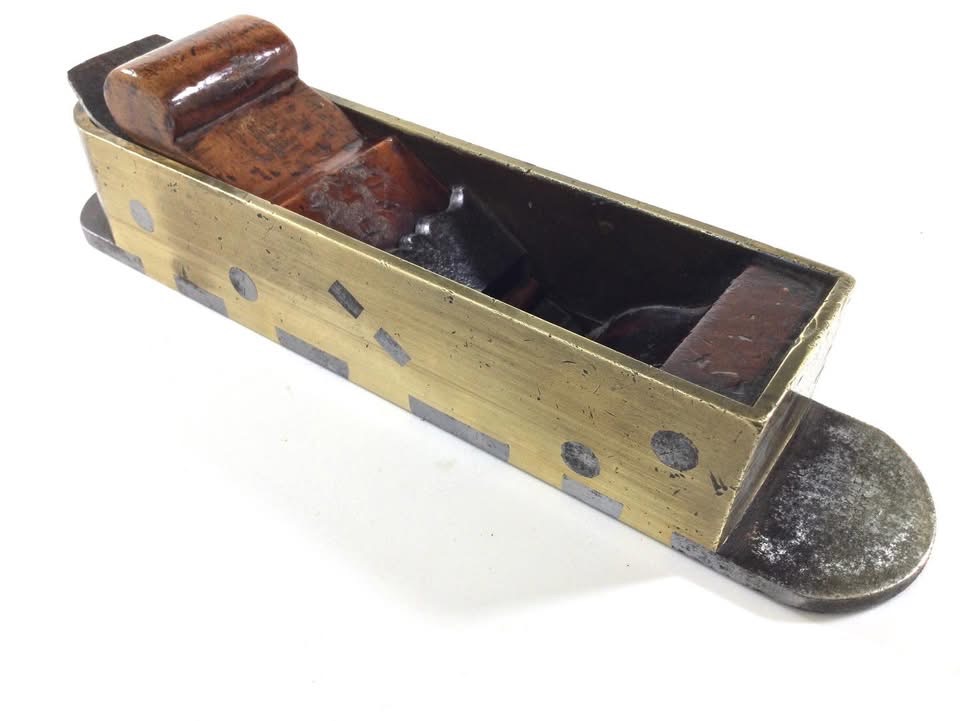 Incredible Gunmetal Dovetailed Mitre Plane by VARVILL YORK. (42952) - Image 9