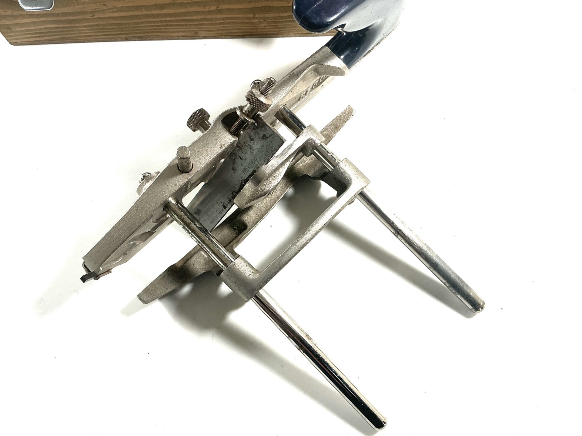 RECORD #045C Plane with cutters. (42666) - Image 4
