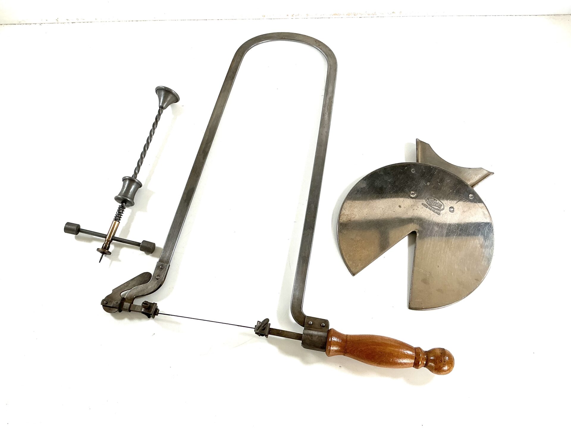 HOBBIES FRET SAW KIT. (42780)