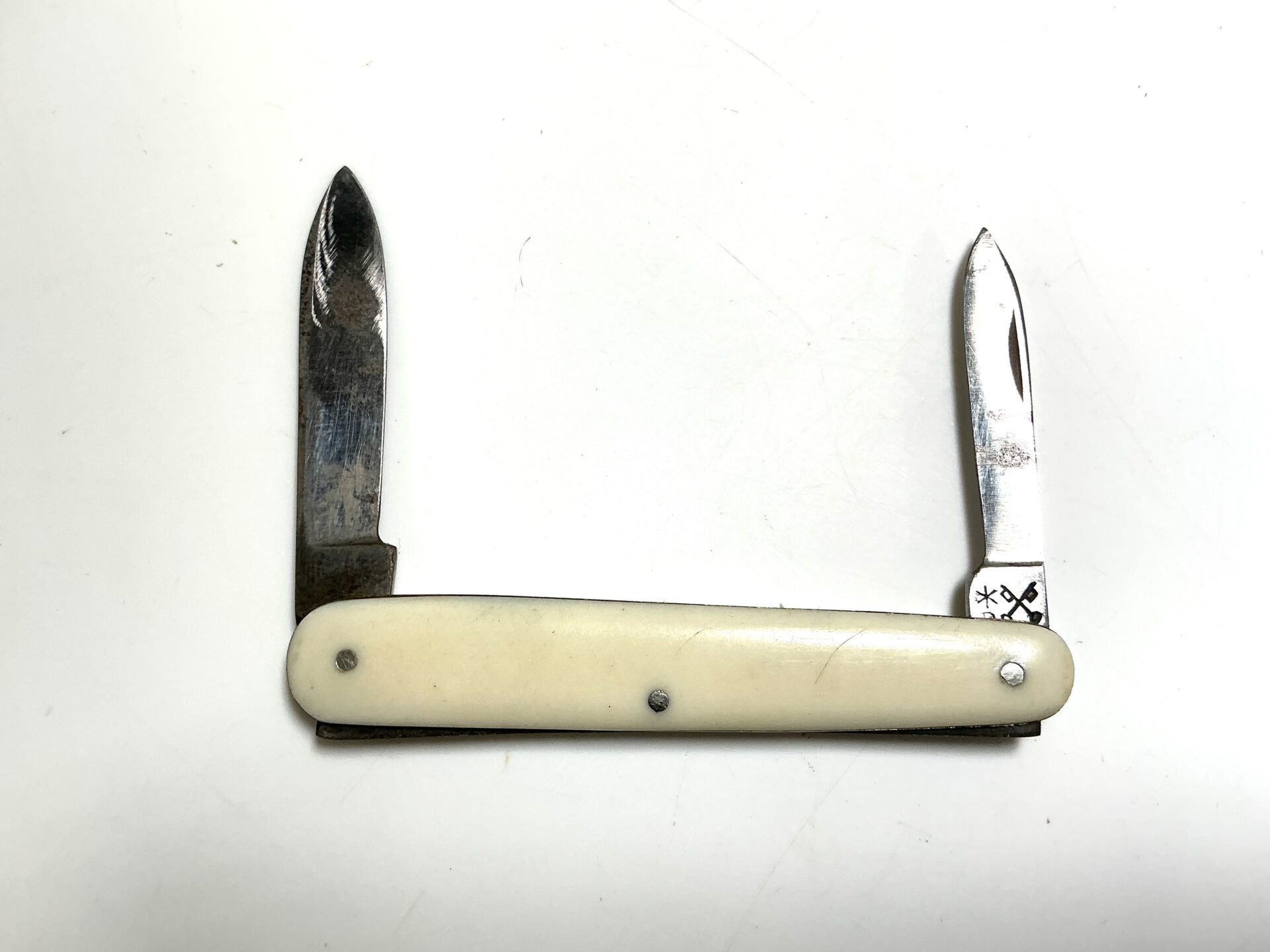 Rare J. NOWILL & Sons. Sheffield Pocket Knife. (42872) - Image 4