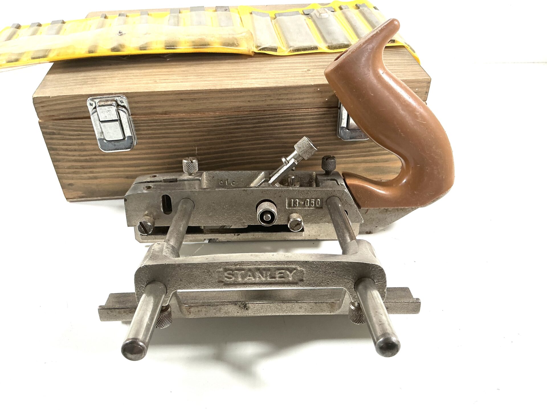 STANLEY #13-050 Combination Plane & Cutters. (42924) - Image 4