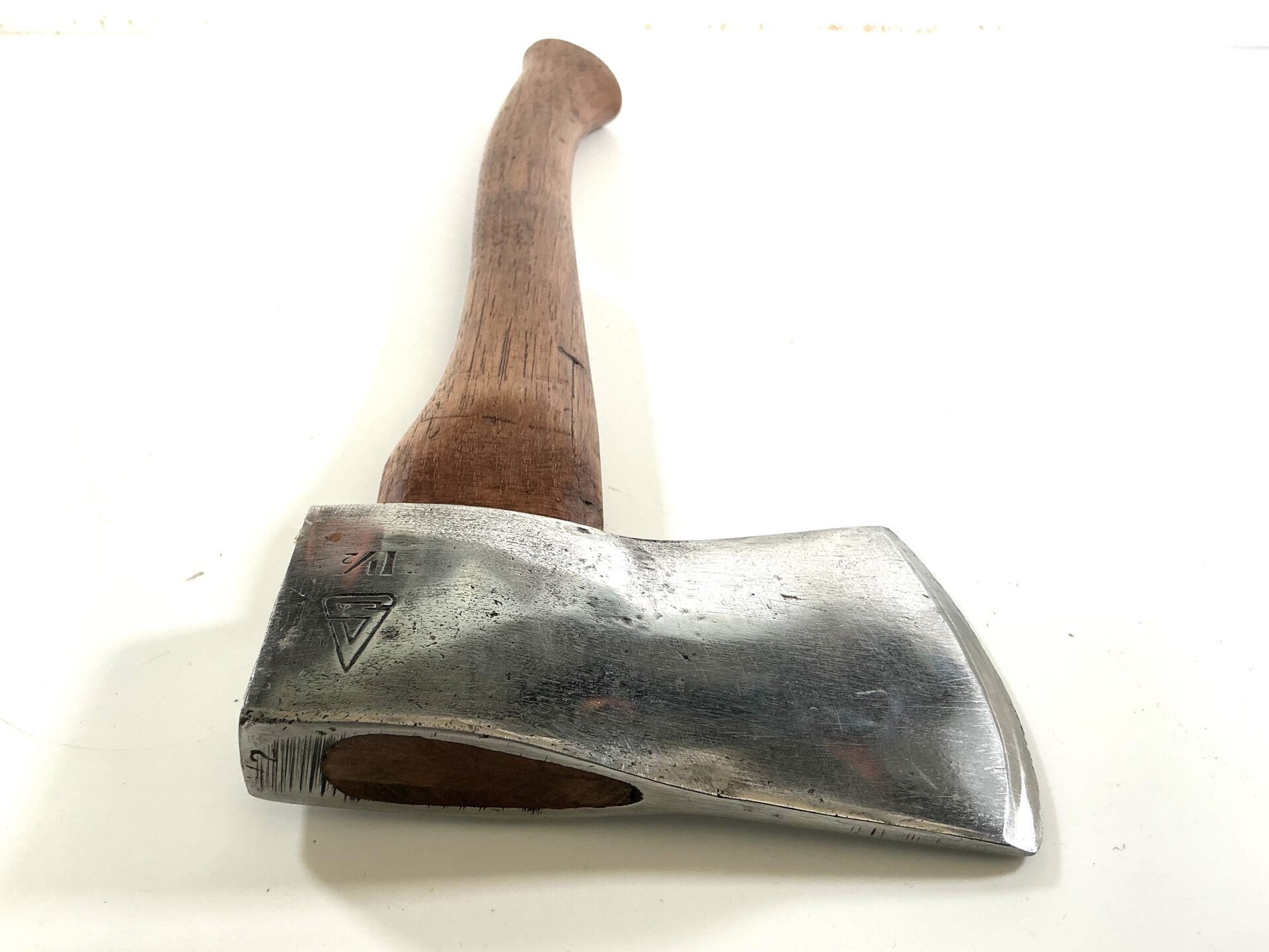 SPEAR & JACKSON 1.1/2 Lb Kent Kindling Axe. (43037)