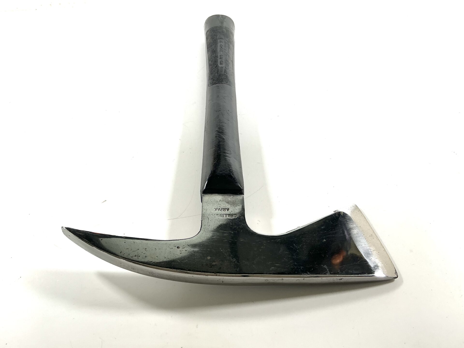 Remarkable CHILLINGTON ARPEX Rescue / Fireman’s Axe. (43043)
