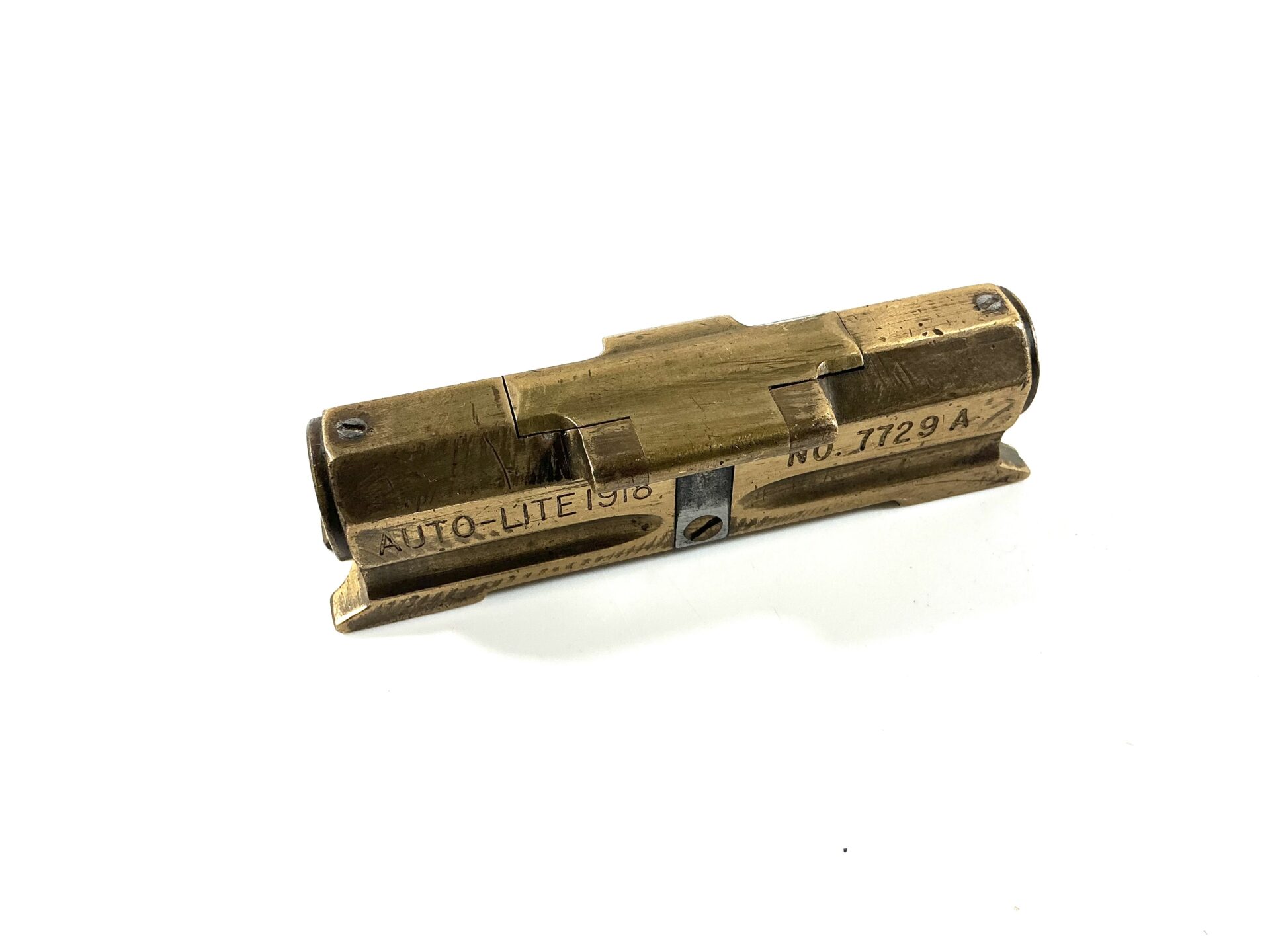 Very rare AUTO-LITE 1918 Brass Level No:7729A. (43100) - Image 4