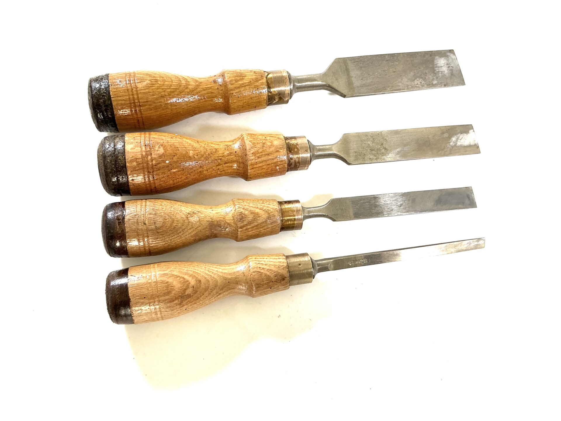 Rare & early boxed set of MARPLES bevel edge firmer chisels. (43411) - Image 7