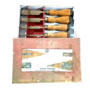 Rare & early boxed set of MARPLES bevel edge firmer chisels. (43411)